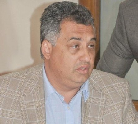 Procesul lui Tusac cu Palaz, amânat pe 22 decembrie. Fostul primar insistă să revină pe funcţie